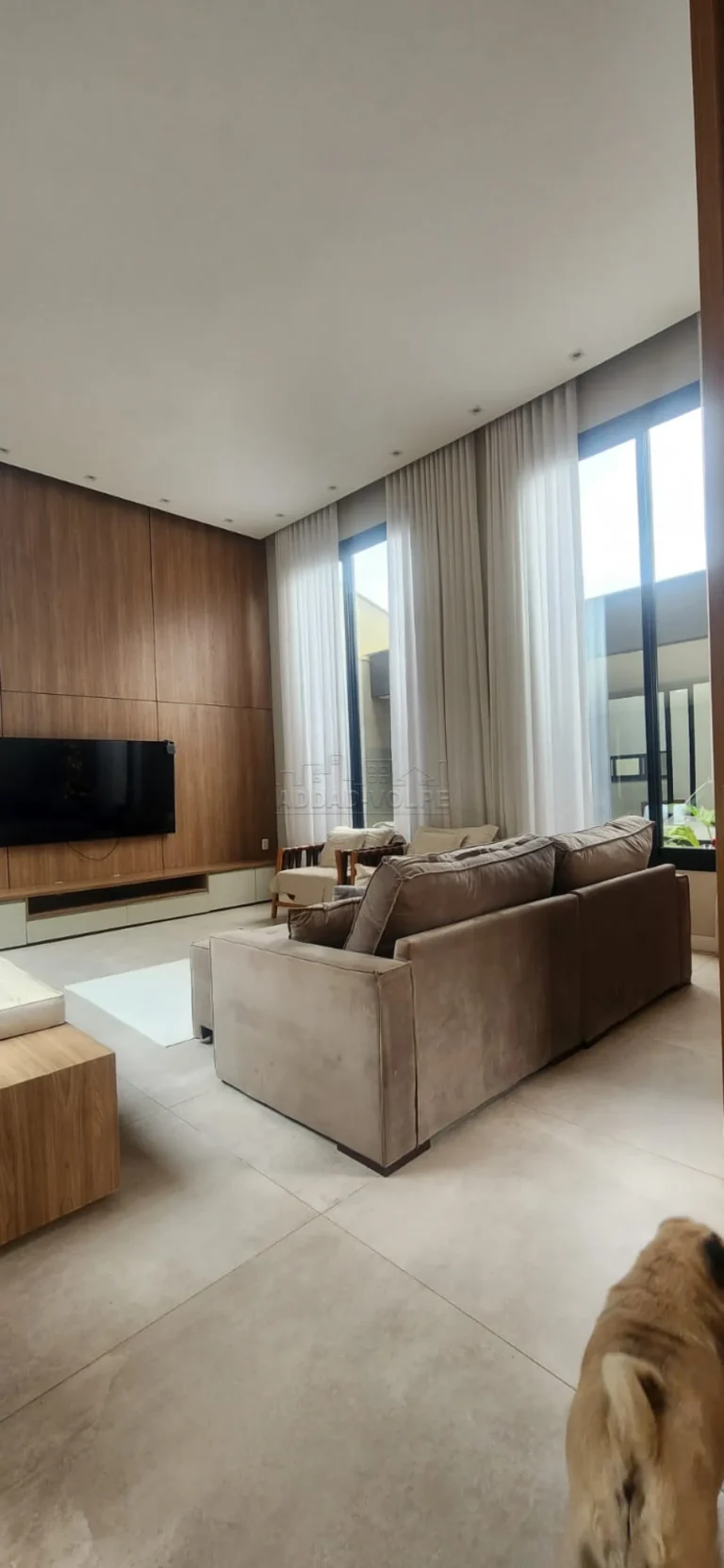 Casa com 3 dormitórios na Vila Souto