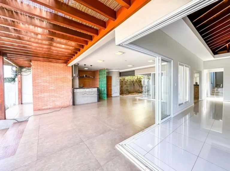 Casa com 3 suítes no Condomínio Primavera, Piratininga